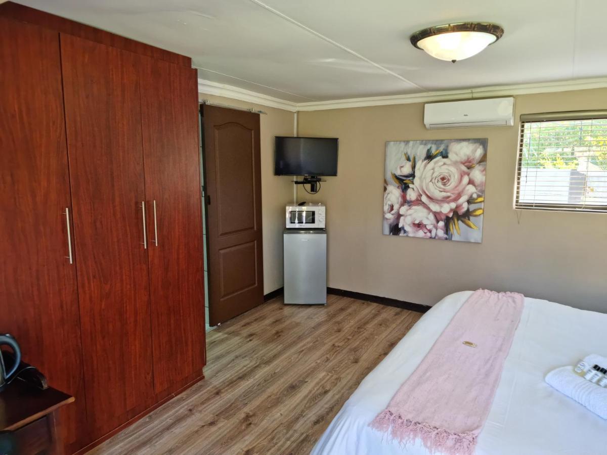 Heimat Guesthouse Welkom Bagian luar foto