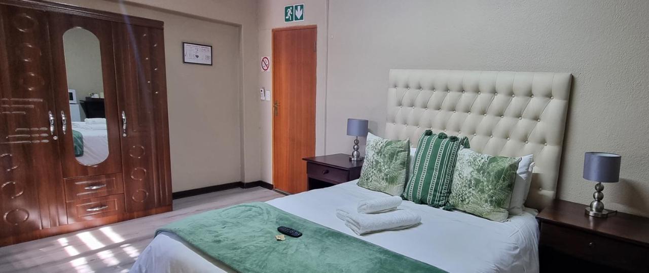 Heimat Guesthouse Welkom Bagian luar foto