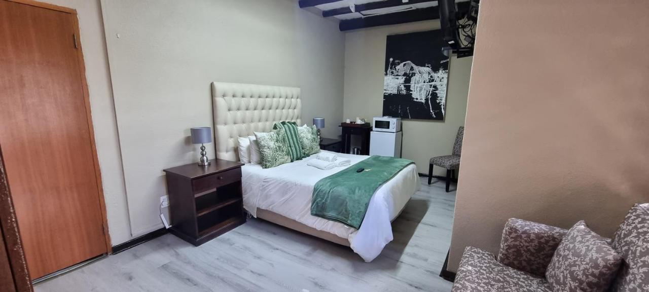 Heimat Guesthouse Welkom Bagian luar foto